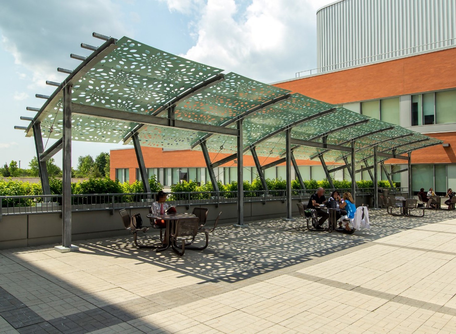 Niagara Health System Shade Structure 