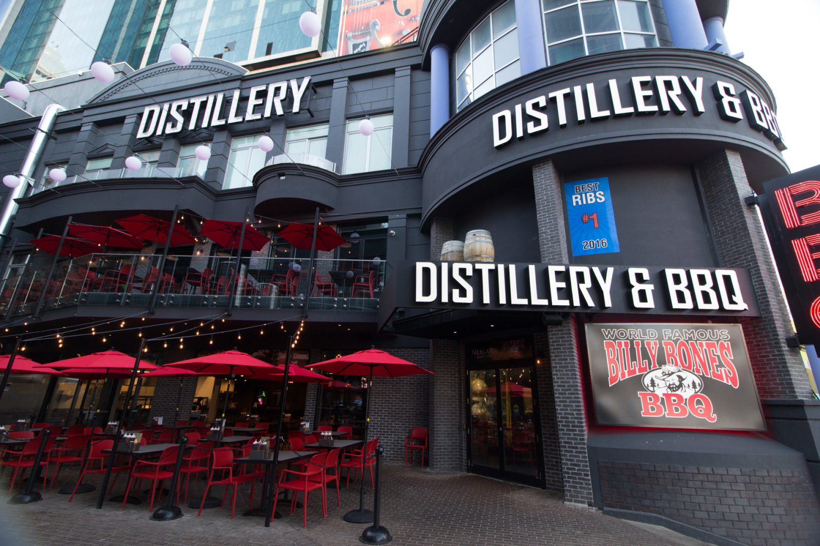 Niagara Distillery & Billy Bones BBQ